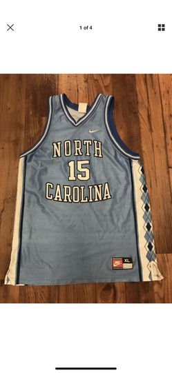 VINCE CARTER NORTH CAROLINA JERSEY SZ XL