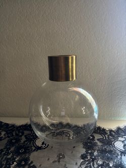Glass vase