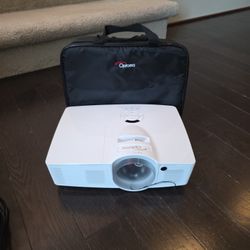 Optoma GT1080Darbee Short Throw Gaming Projector 1080p, 3000lm