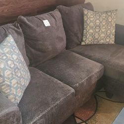 GREY Reversible Sectional Great Condition 