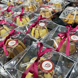 Unique Shaped Plastic Containers 48 Count