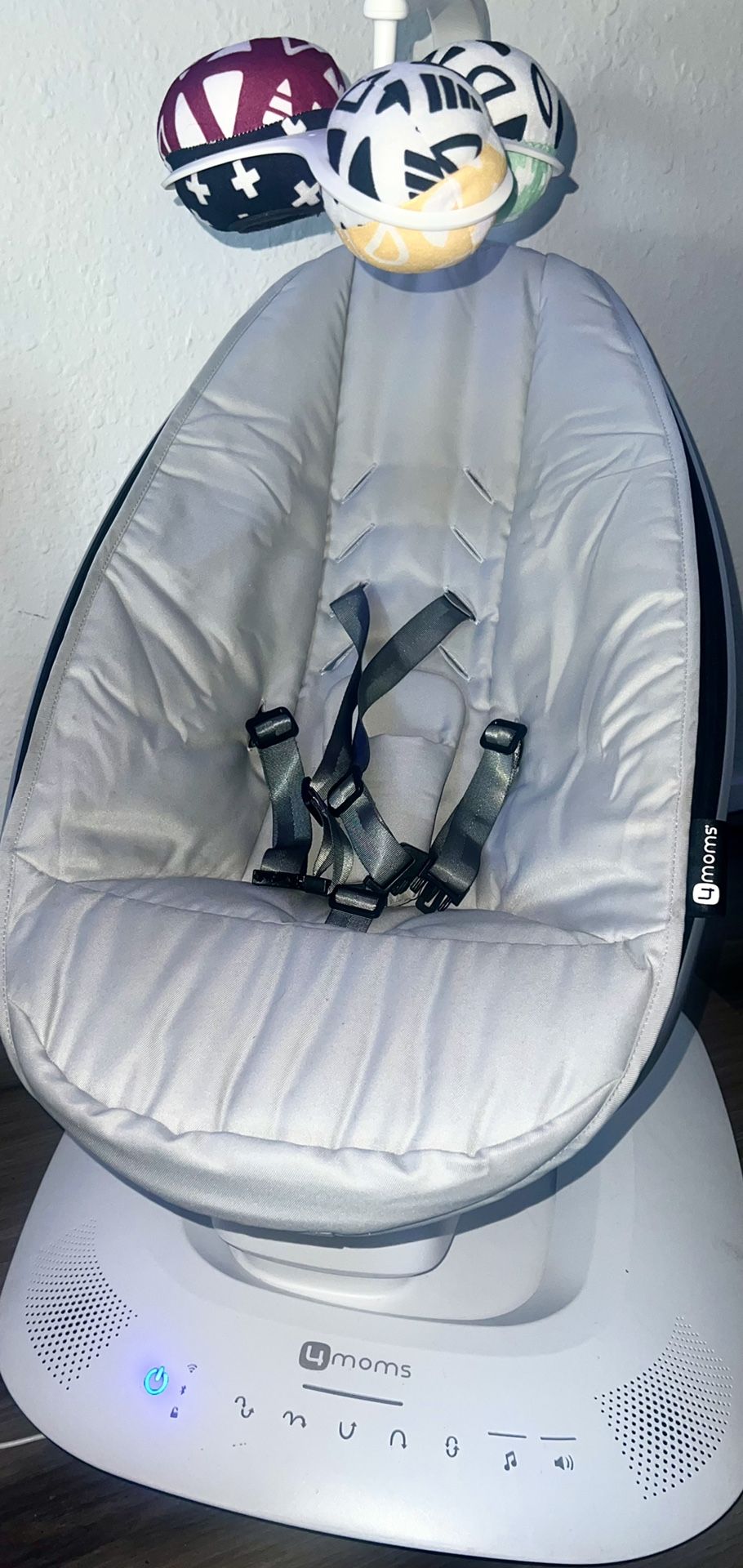 Mamaroo 4 Moms