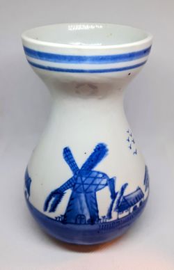 Vintage Blue And White Collectible Mid Century Vase.  Cash Or PayPal.  Thumbnail