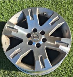 17-inch 6-split-spoke Alloy Wheel 08–12 Nissan Pathfinder / 05 -21 Frontier / 05-15 Xterra