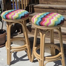 Rattan Preloved Multi Colored Chevron Pattern Cushioned Barstools