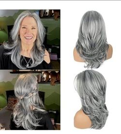 Long Gray Silver Layered Wavy Wig
