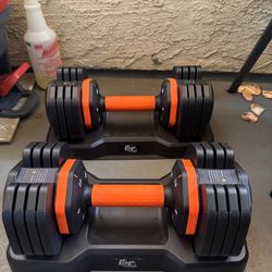 Adjustable Set Of Dumbbells 5-25 Lbs Each 