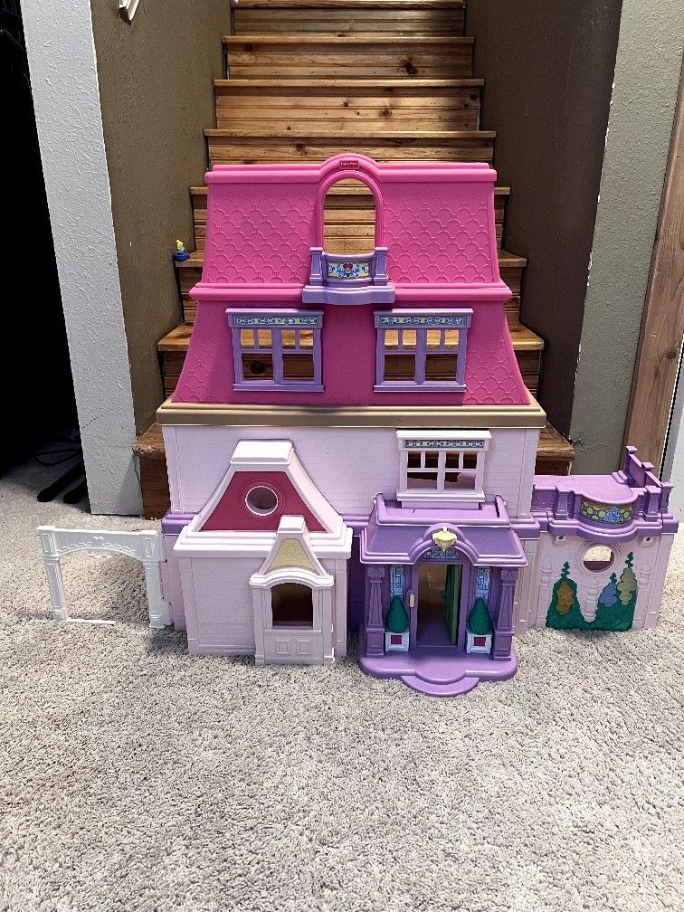 Free Girls Play Toy Doll house