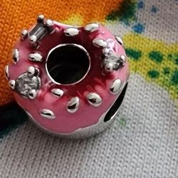 PandorSprinkled Donut 🍩 Charm