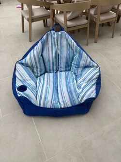 Floating bean bag chair