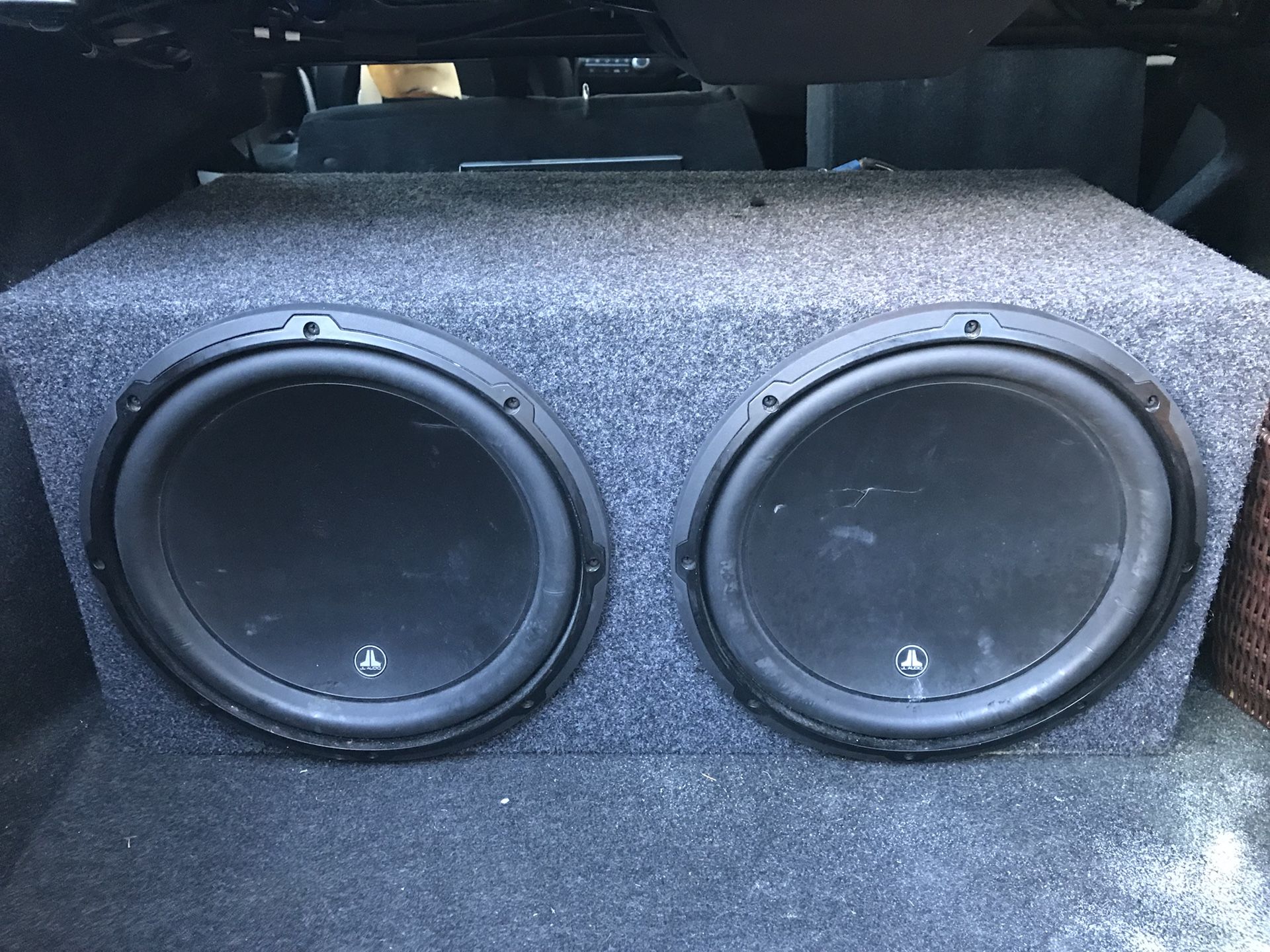 JL Audio with amplifier