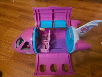 Barbie toy plane