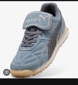 Men's FENTY X PUMA X SMURFS Avanti Lace Up Sneakers Size 11.5