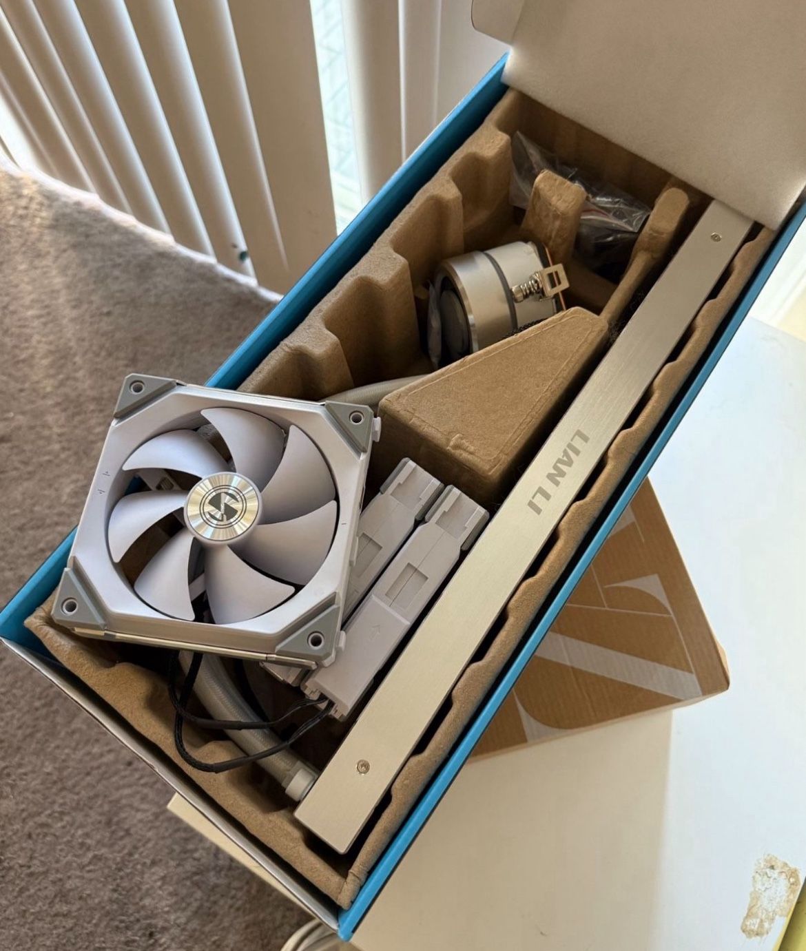Lian Li Galahad AIO 360 RGB