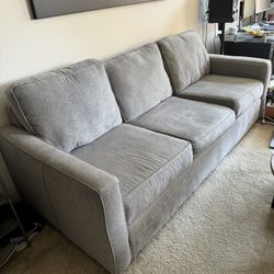 Selling My Mathers Couch! Excellent Deal!!!