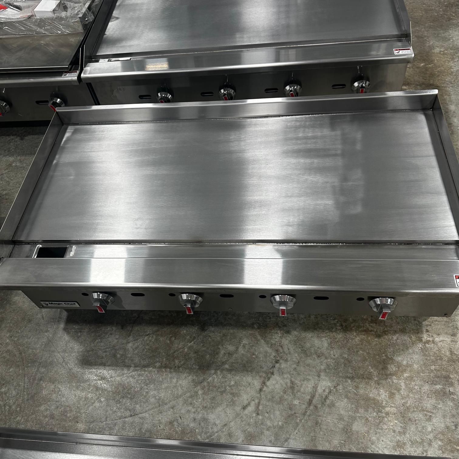 Commercial Countertop Gas Griddle.