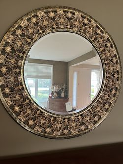 Ethan Allen round mirror