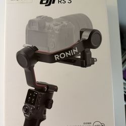 DJI RS 3 , 3-Axis Gimbal Stabilizer for DSLR and Cinema Cameras Canon/Sony/Panasonic/Nikon/