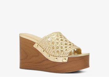 Micheal Kors Gold Wedge Brand New size 9