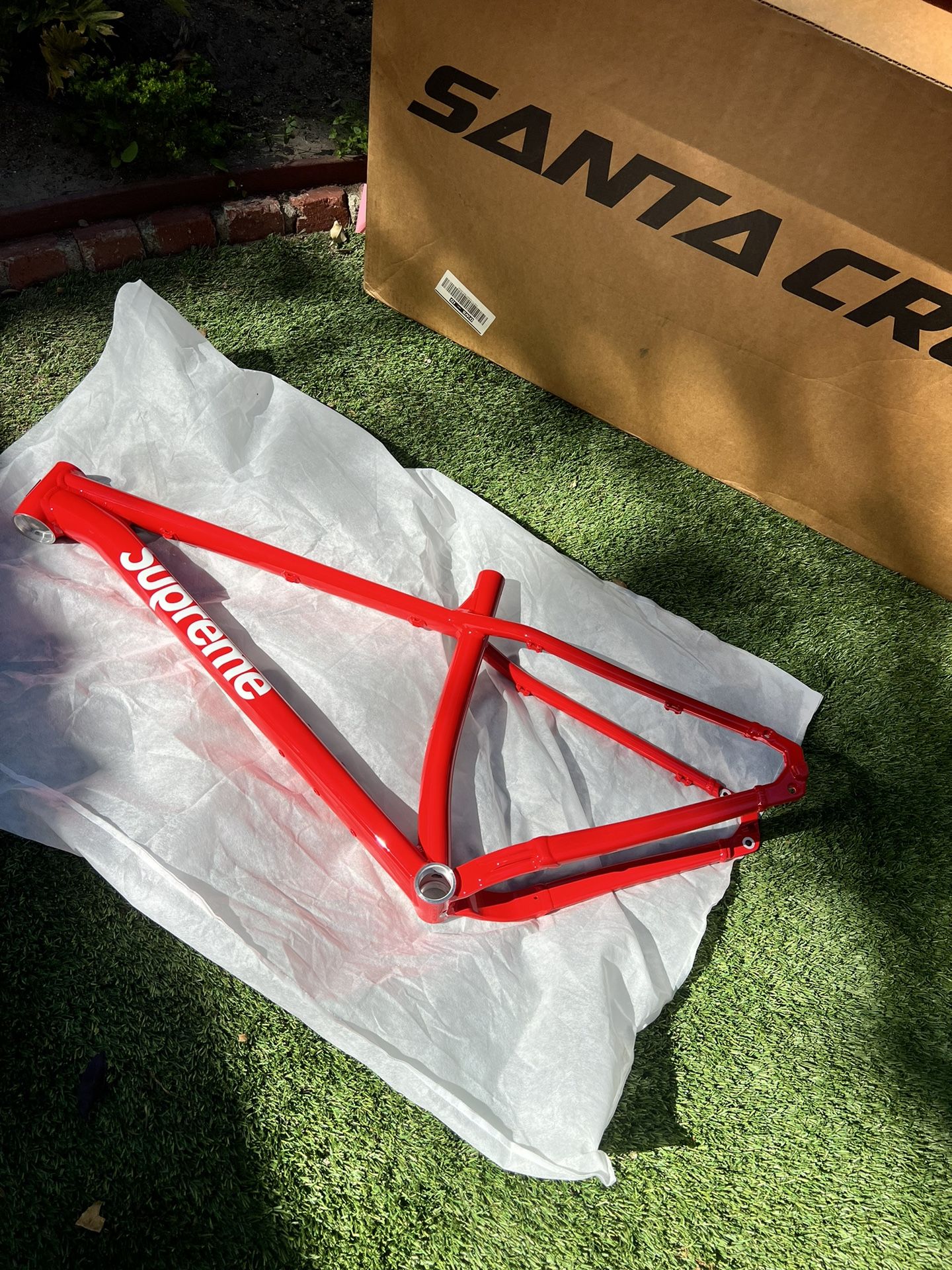 Supreme santa cruz discount bike