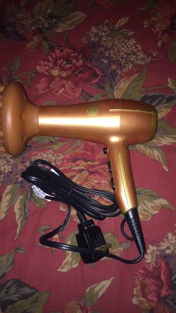 Joy hairdryer