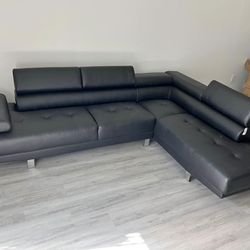 Sectional Sofa 