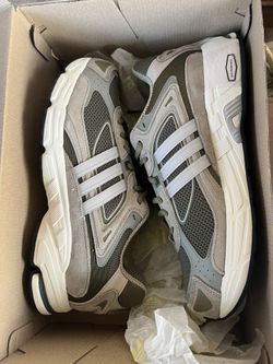 Adidas Silver Pebbles 