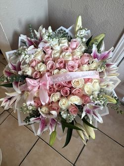Ramo Buchon Roses Flower Bouquet 
