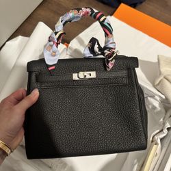 Preowned Hermes 25 Togo Black palladium Hardware 