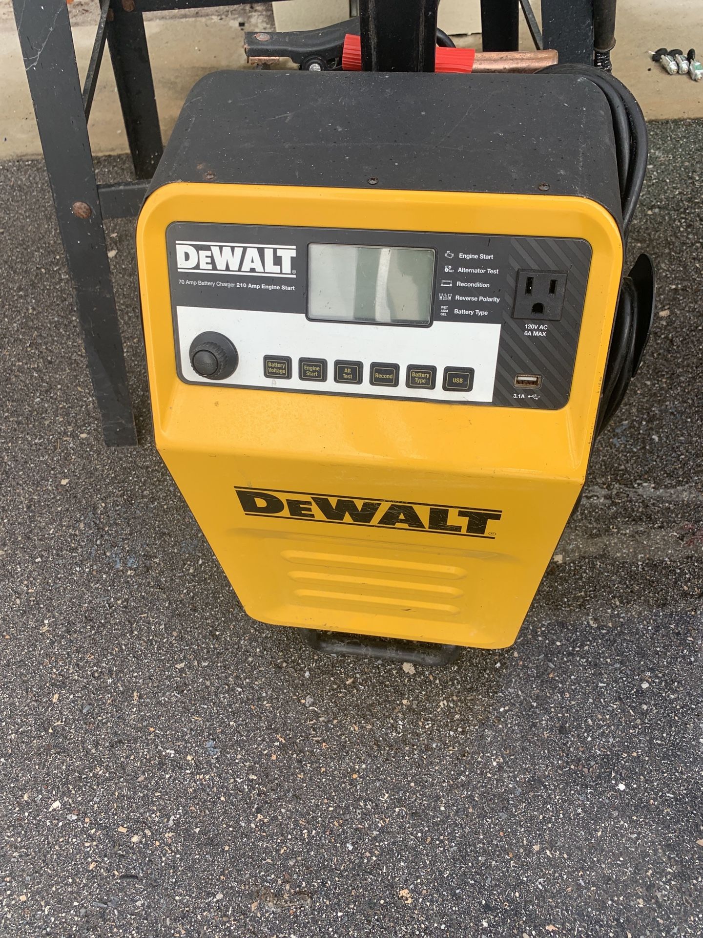 Dewalt Charger