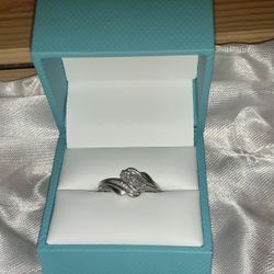 Ladies Diamond Ring
