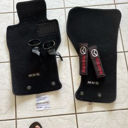 Mazda Mx5 Rugs, Seat Belts Cover And Cup Holders 