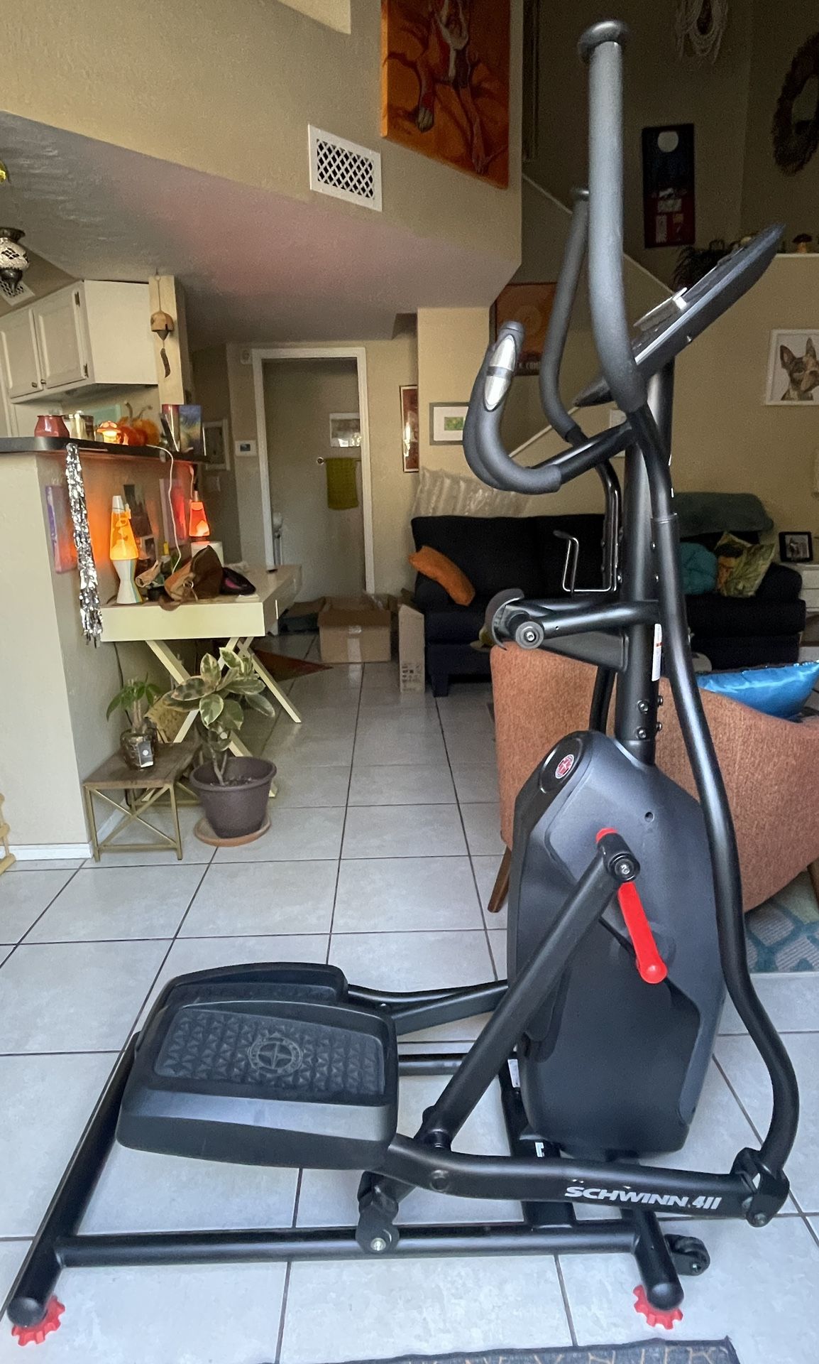 Schwinn 411 Compact Elliptical Machine