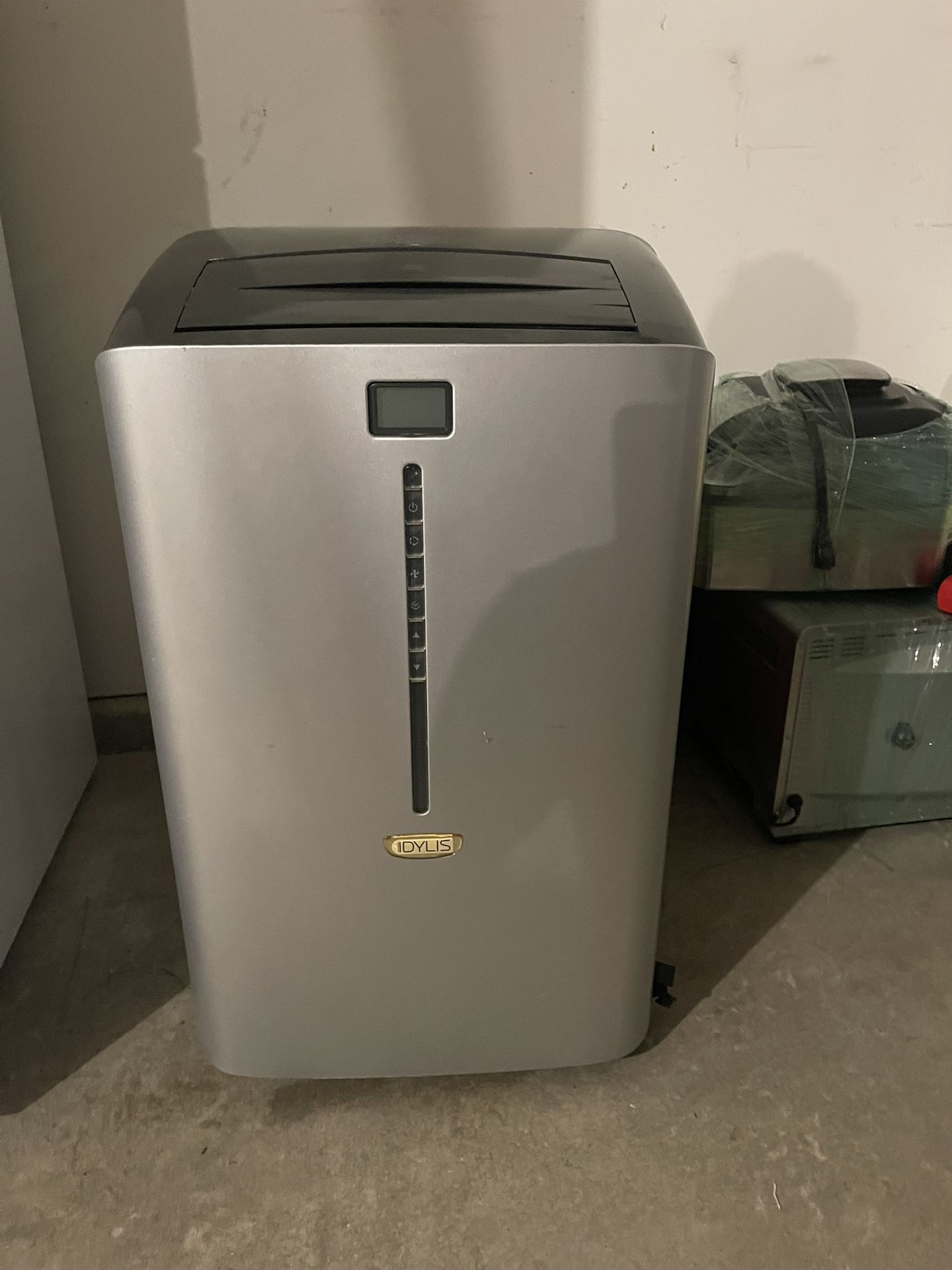 Idylis Air Conditioner 