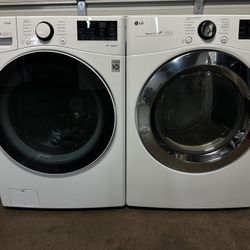VERY NICE LG THINQ WASHER AND ELECTRIC DRYER SET VERY GOOD CONDITIONS VERY CLEAN 