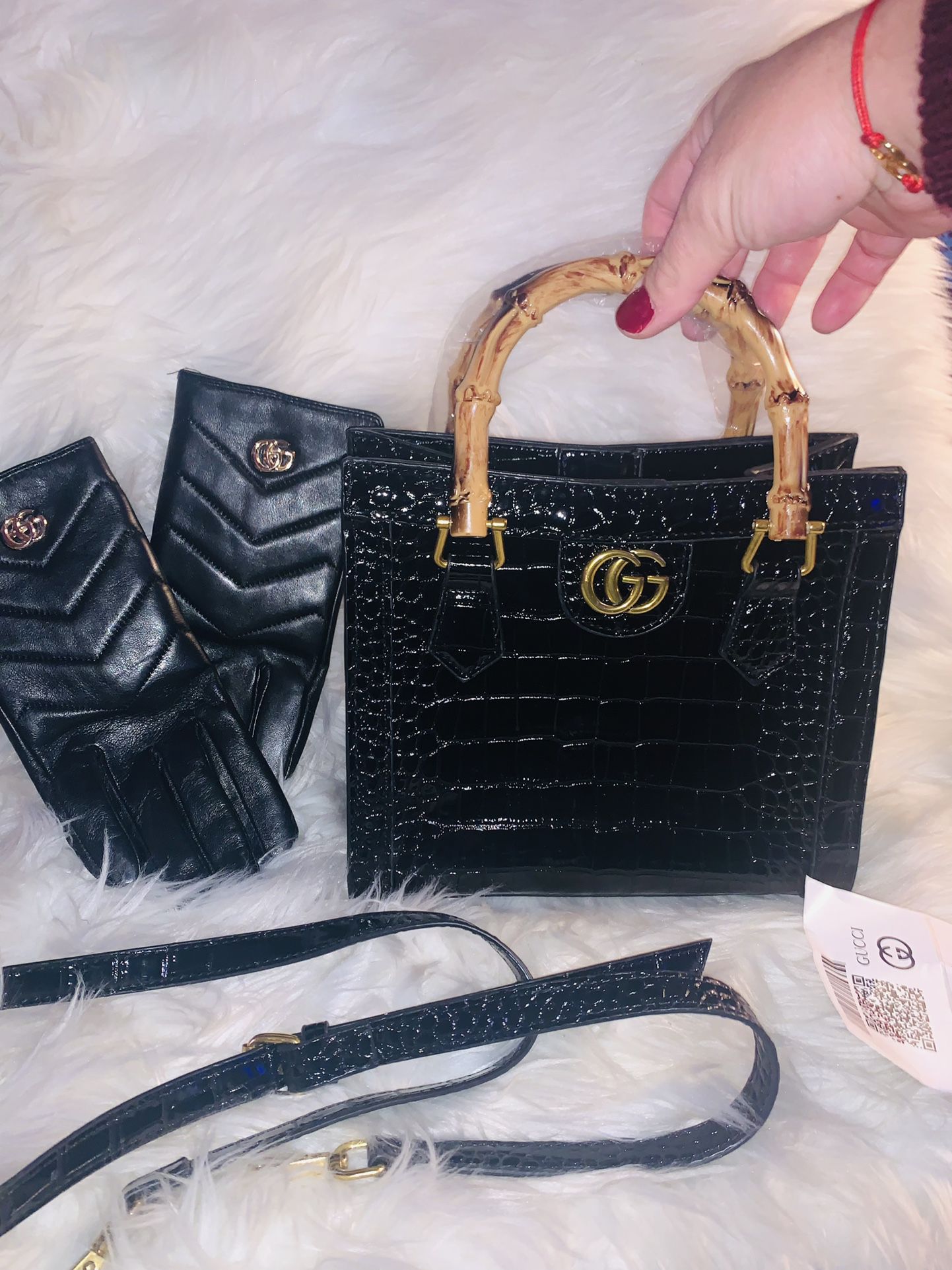 🔥 Combo set GG Leather Gloves Also Lady G Purse 🔥 