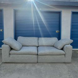 Restoration Hardware Couch 🛻Delivery Available🛻