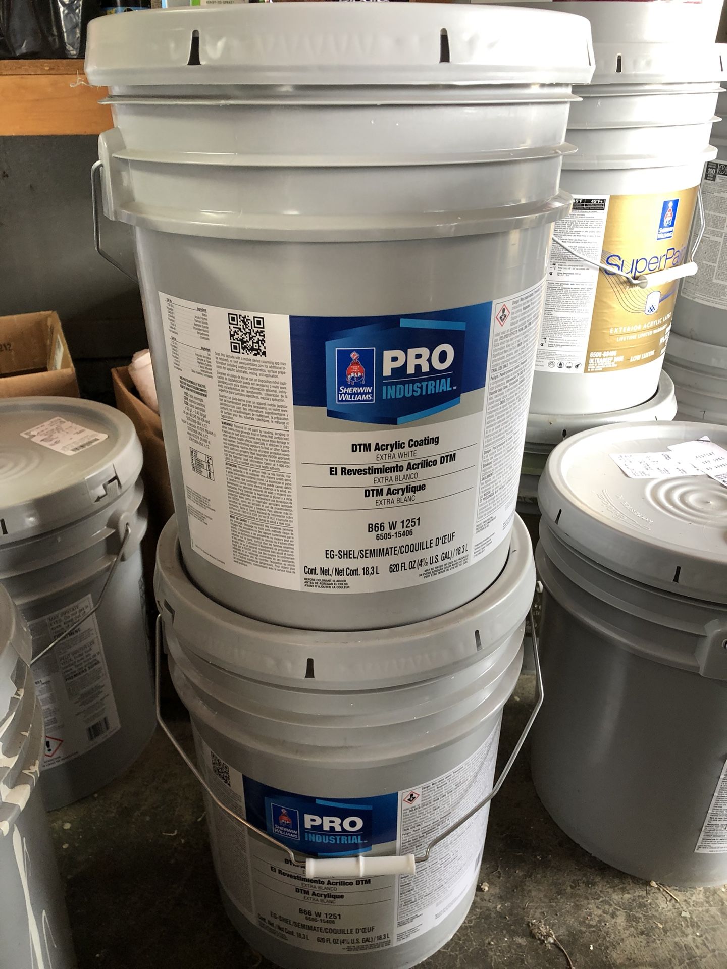 Brand new Sherwin-Williams paint! DTM (direct to metal).