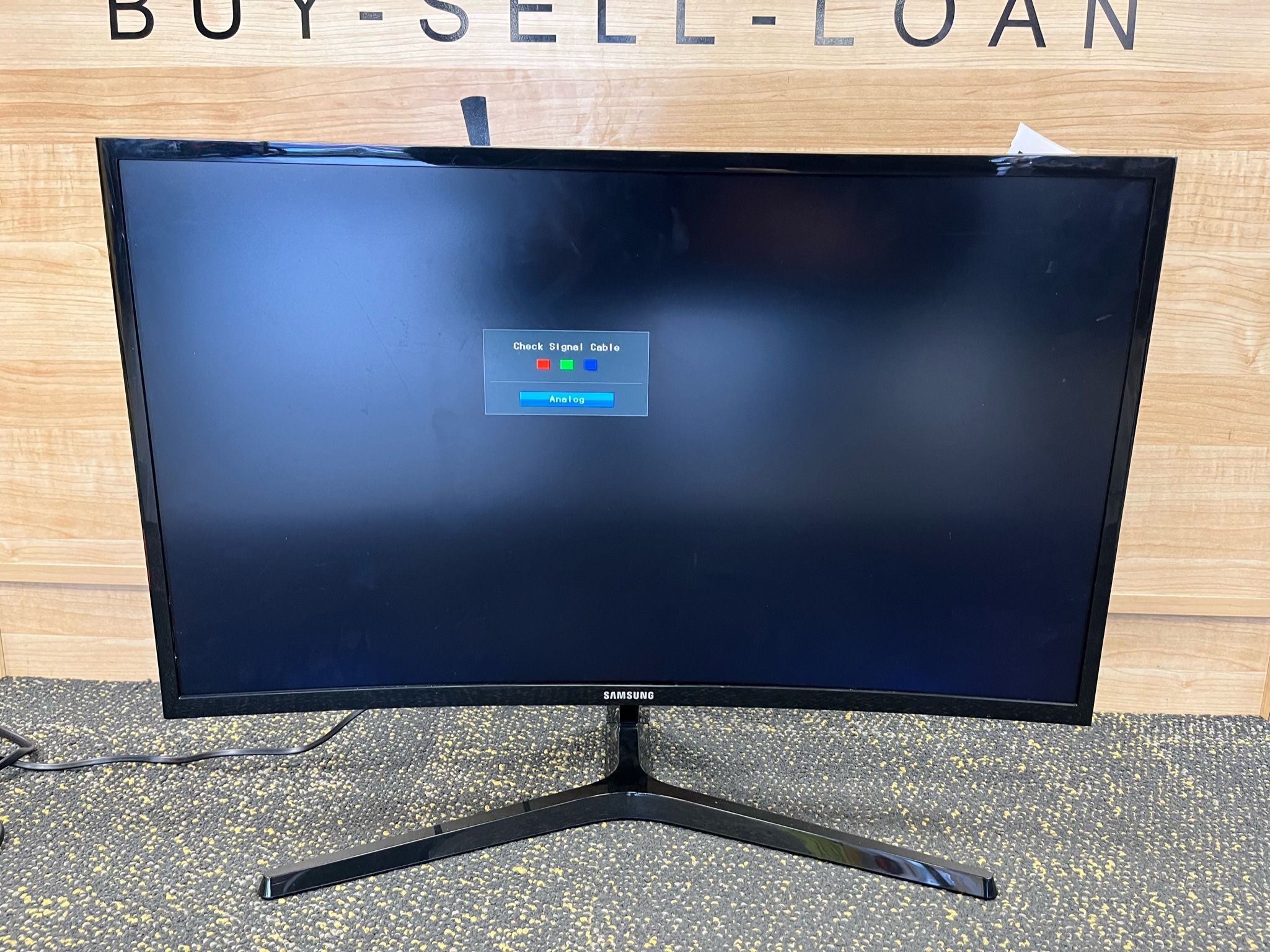 Samsung Essential 27" Curved LED Monitor 