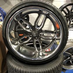 WHEELS AND TIRES US MAG. SIZE 22. INCH