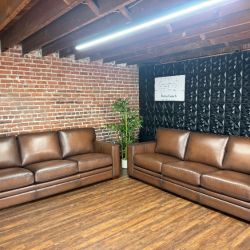 Delivery Available Prospera Brown leather Sofa couch set retails 5400