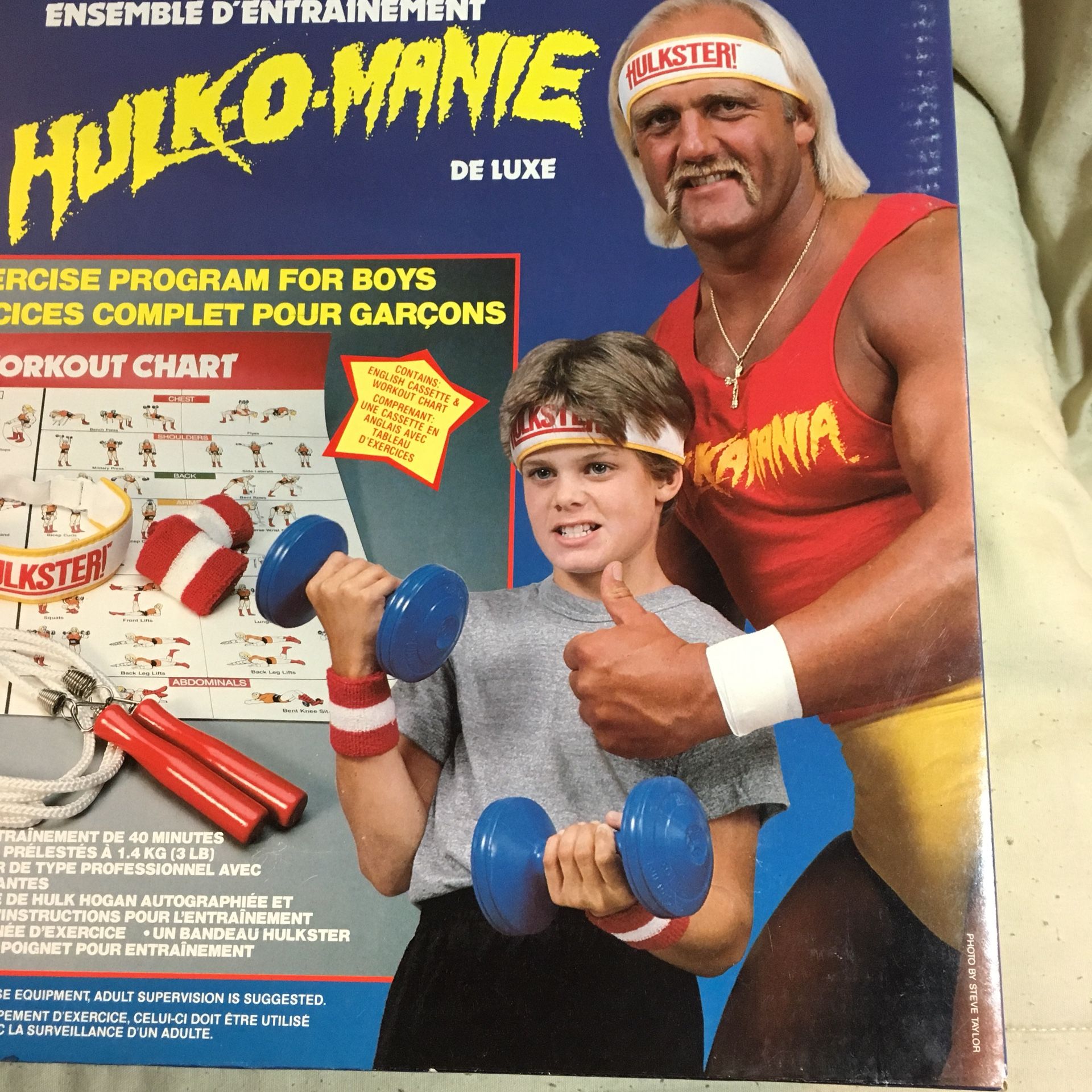 1985 Wrestler Hulk Hogan Hulkamania Workout Set