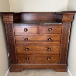 Stanley Dresser With Trifold Mirror 