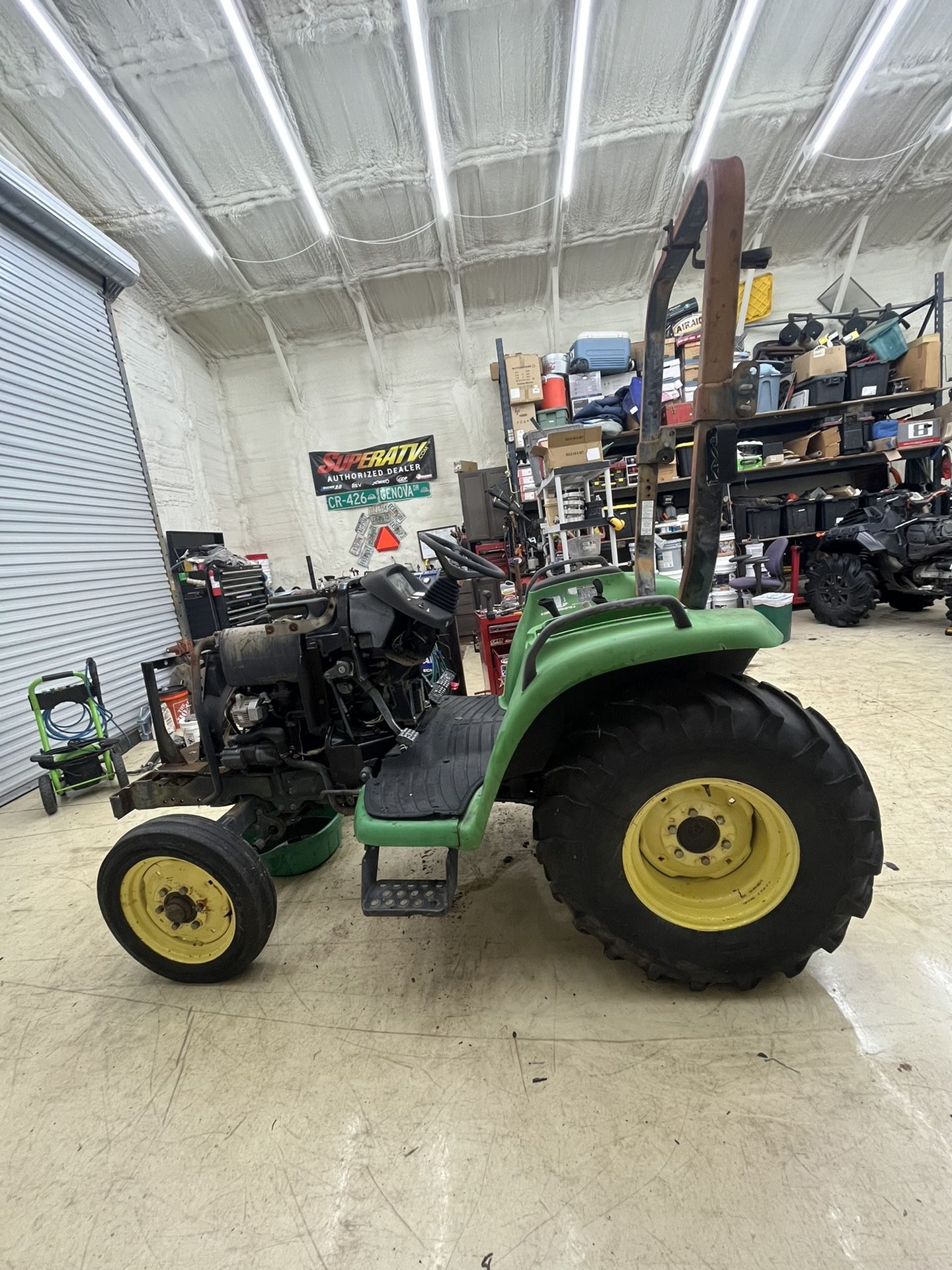 2004 John Deere 4200 Tractor
