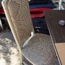 Free 5 Chair Dining table. Must Pick Up!
