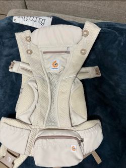 Ergobaby Omni deluxe carrier