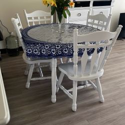 Table And Chairs 