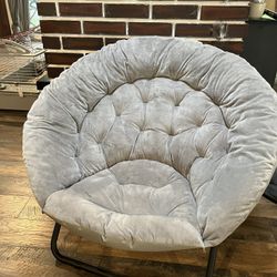 Used oversized chair hotsell