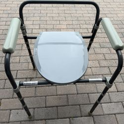 Commode Chair