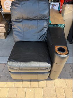 Recliner Chairs
